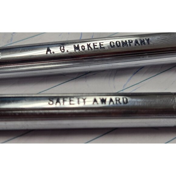 Vintage Schaeffer Personalized Pen and Pencil Set In Wooden Box - Picture 5 of 6